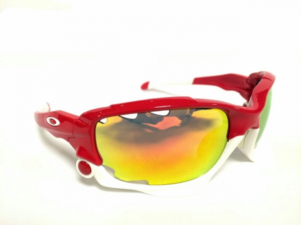 عینک سرعت Oakley